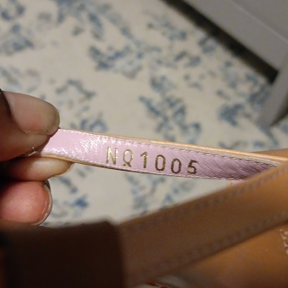 Louis Vuitton wedge sandals authentic good used condition - Picture 11 of 11